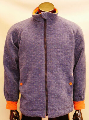 Varmfodrad jacka med krage och manschetter stl M/50